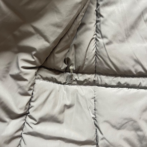 Lululemon Fleece-Lined Insulated Coat – Green, M | New With Tags - Picture 15 of 16